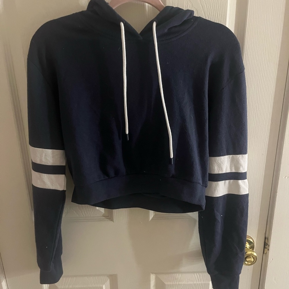Garage long sleeve cropped sweatshirt